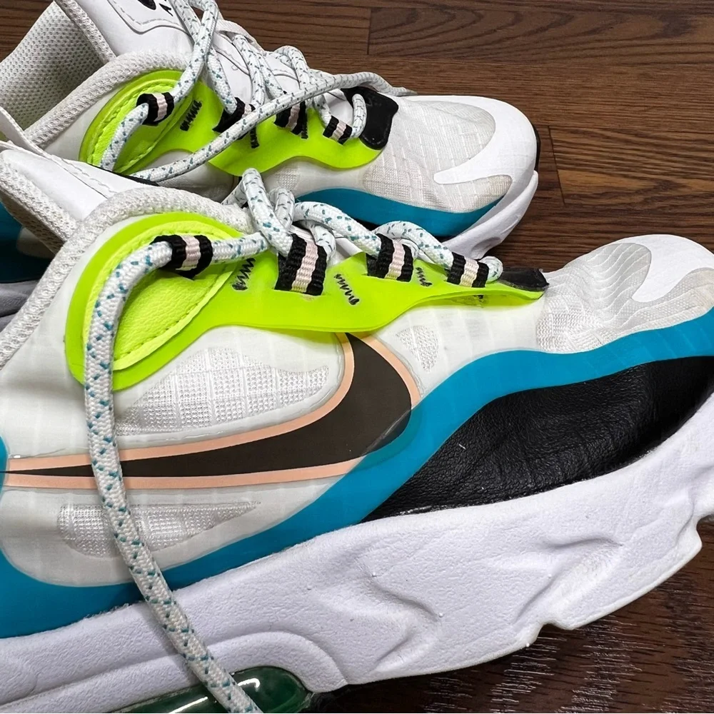 2020 Nike Air Max 270 React SE 'Oracle Aqua' size 6Y